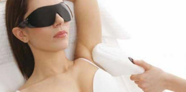 Epilation définitive - lumière pulsée - ipl - aisselles